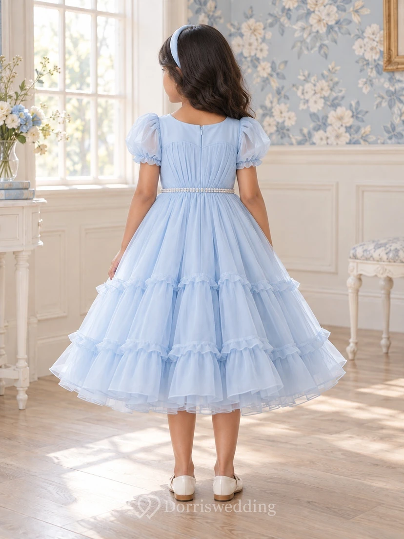Vestido de niña de flores azul modesto de corte A con mangas abullonadas, corpiño plisado y volantes, hasta la rodilla. view 2