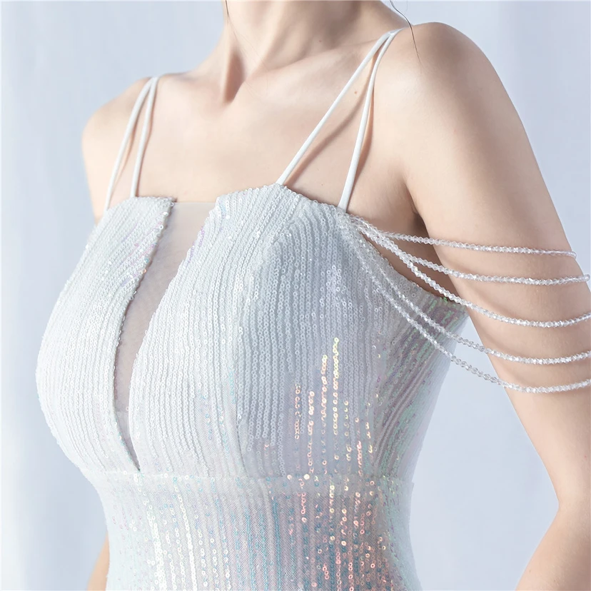 Positionierung von Blumenperlen, besticktes Abendkleid, Bankett, Feier, Aufführung, Gastgeber view 54