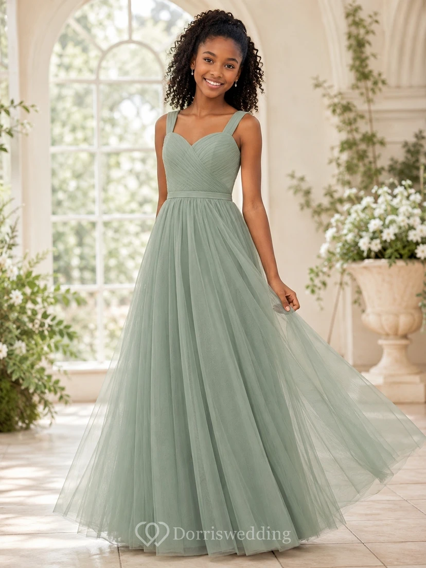 Vestido de dama de honor juvenil color celadón, corte en A, escote corazón, sin mangas