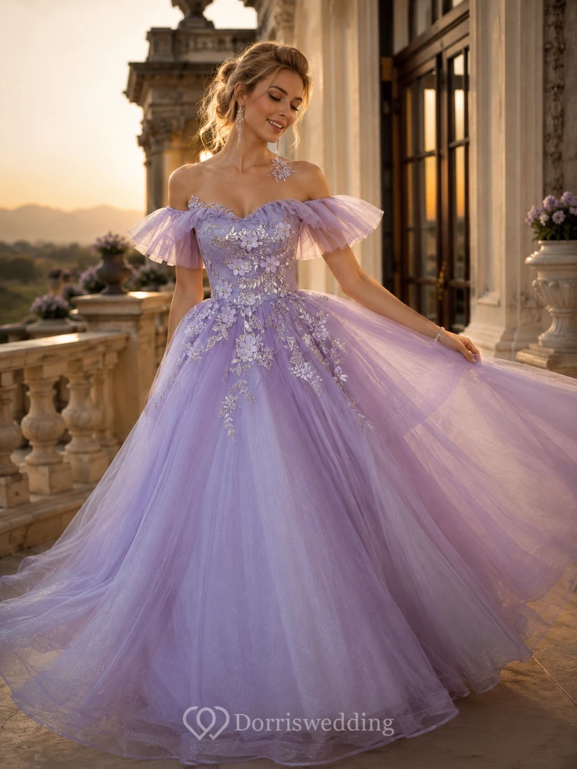 Robe de bal brodée vert clair à épaules dénudées view 3