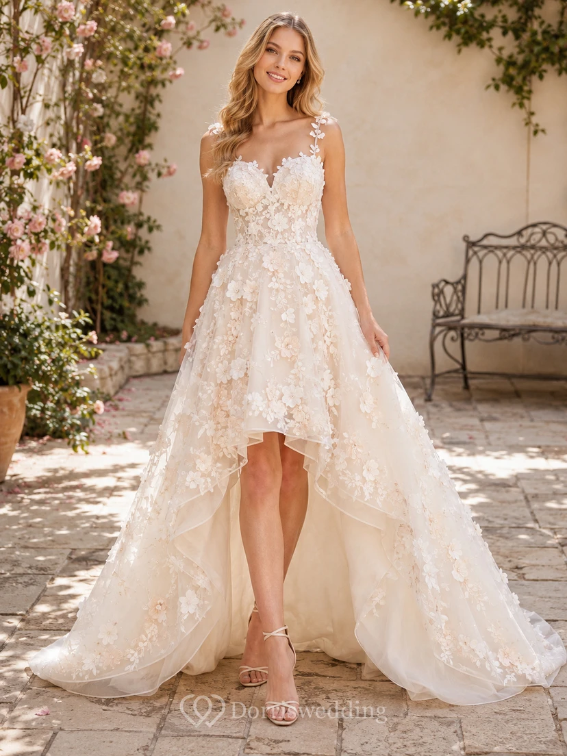 Vestido de novia de primavera con apliques florales y corte asimétrico para patio.