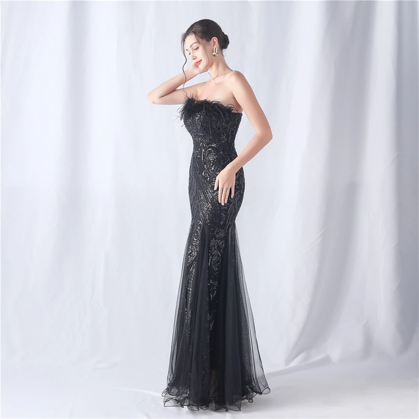 Vestido de noche de malla con lentejuelas y top palabra de honor con estampado de plumas de avestruz y flores para bodas y reuniones. view 34