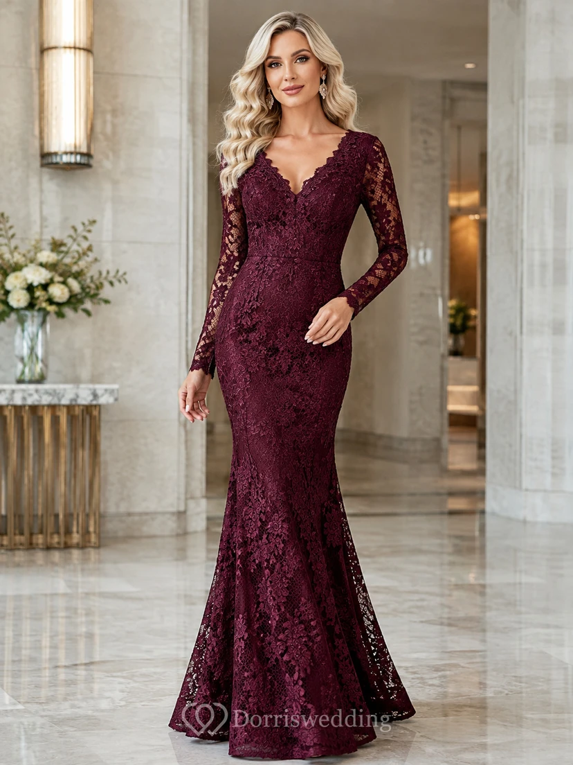 Elegantes, burgunderrotes Meerjungfrauen-Kleid mit V-Ausschnitt, Illusionsärmeln und Spitze – perfekt für reife Mütter.