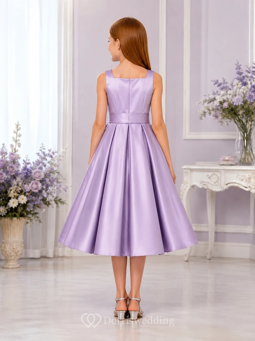 Bezauberndes lavendelfarbenes, eckiges Satin-Kleid mit Schleife, A-Linie und Teelänge für Blumenmädchen view 2