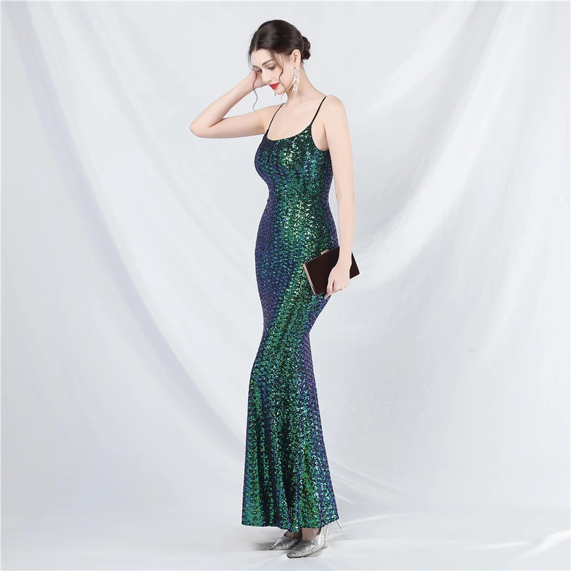 Hochwertiges, schillerndes Pailletten-Abendkleid mit Trägern view 12