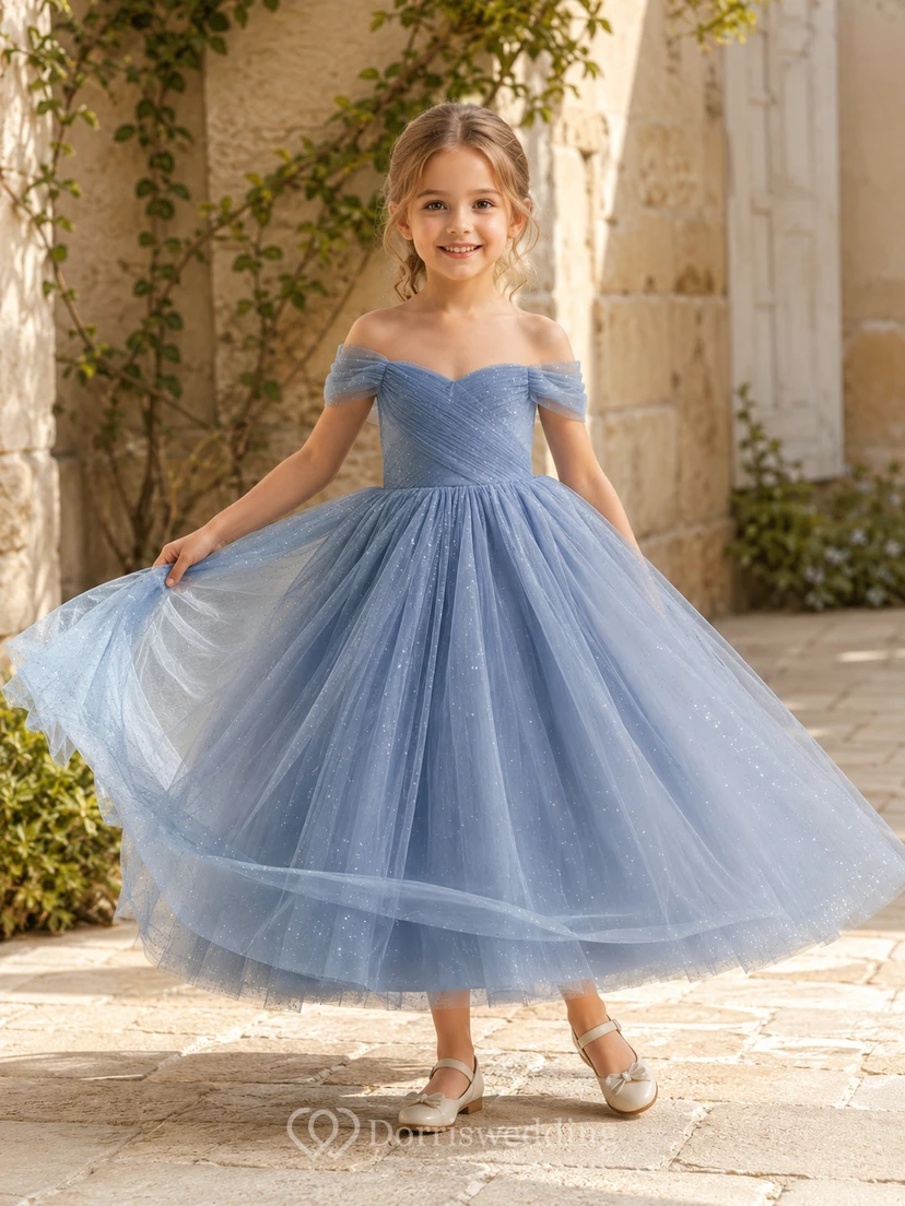 Vestido de niña de flores de corte A con encaje de tul y hombros descubiertos, mangas cortas, falda a media pierna y detalle de lazo.