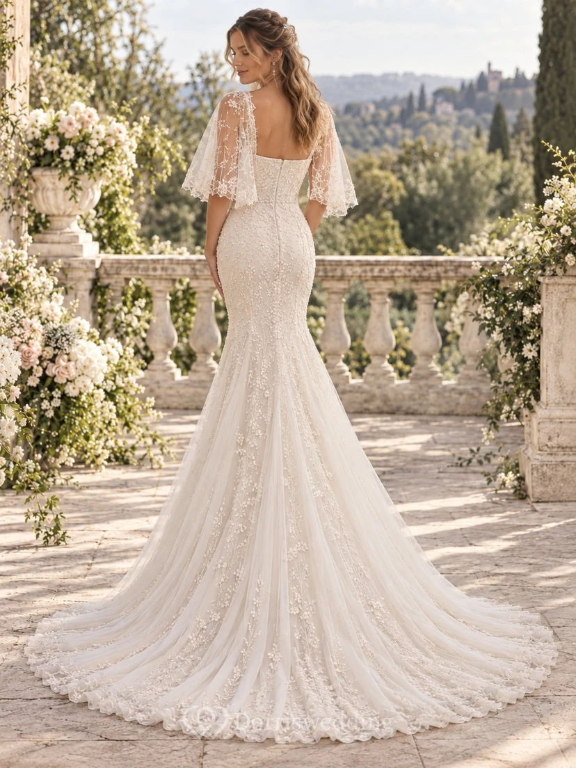 Robe de mariée sirène à col carré, manches papillon, dentelle florale et broderie de perles, traîne chapelle view 2