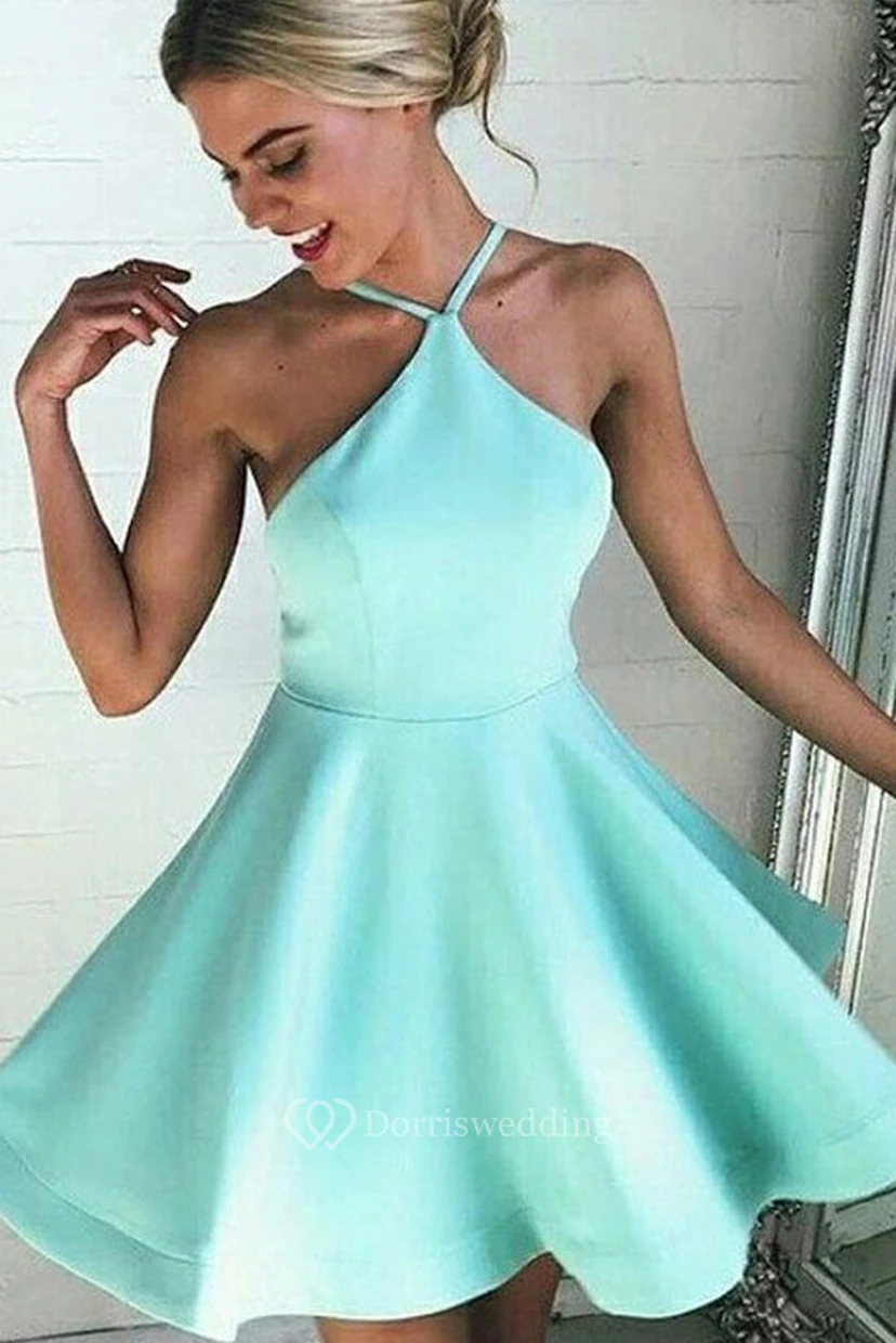 Vestido corto de satén sin mangas con escote halter y corte en A para fiesta de bienvenida view 2