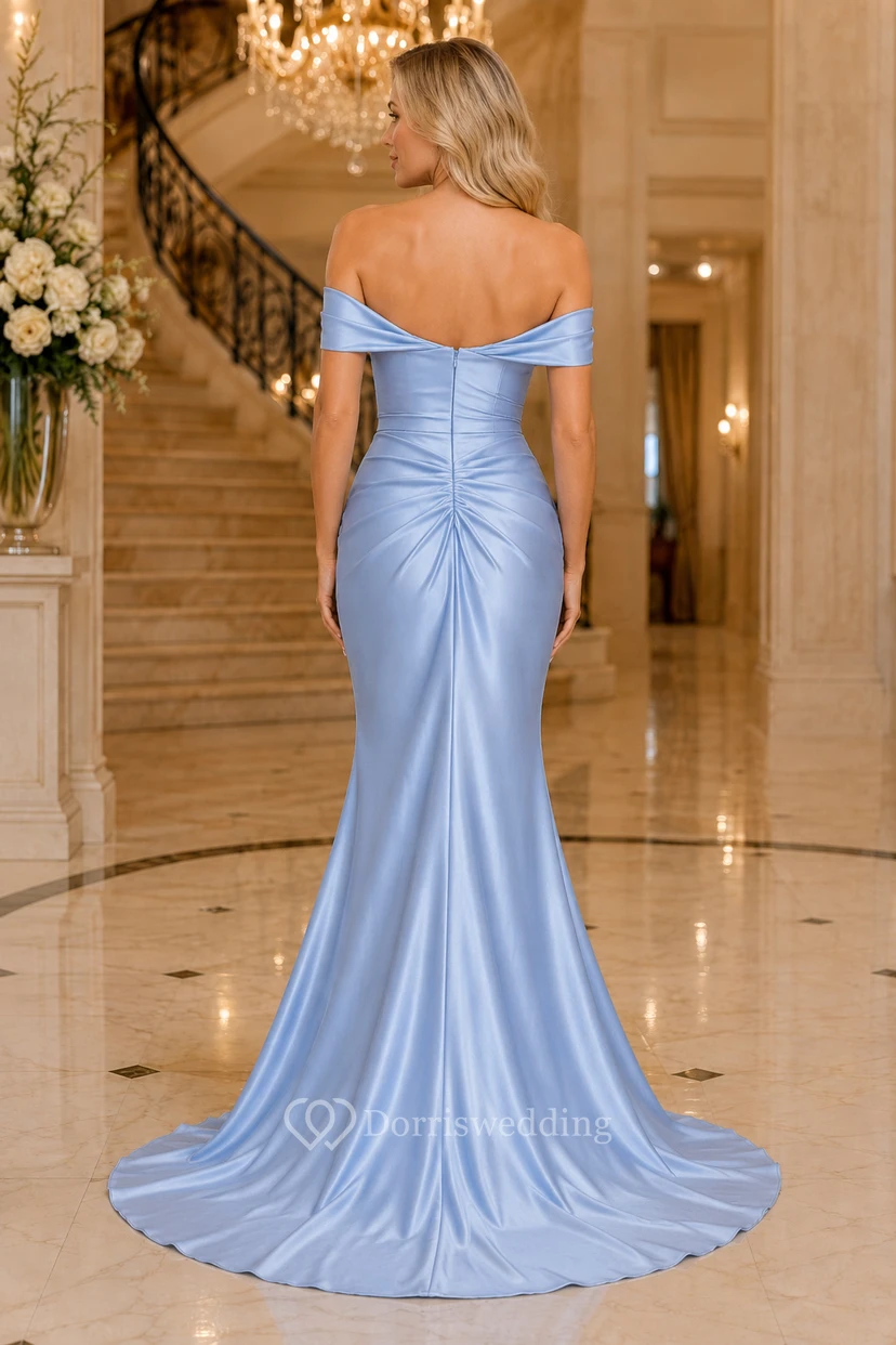 Robe de soirée sirène en satin bleu ciel à épaules dénudées et corsage froncé view 2