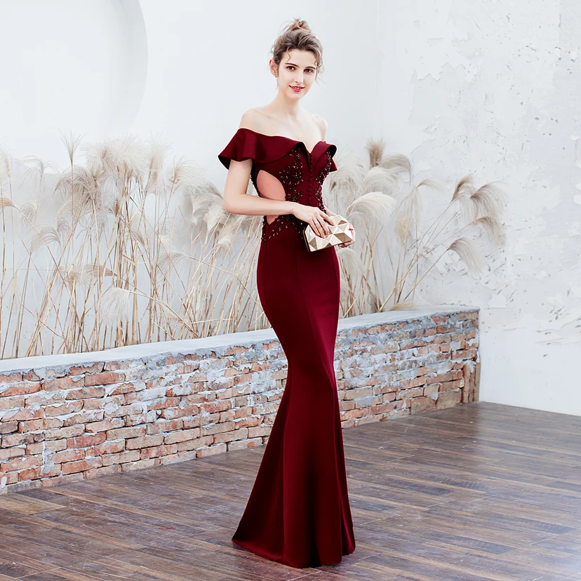 Robe de mariée longue rouge asymétrique à une épaule, coupe sirène, idéale pour un banquet ou une soirée de mariage. view 11