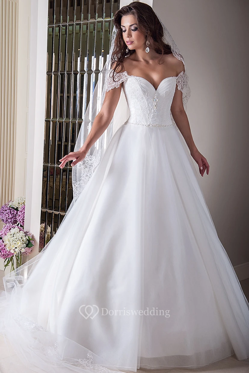A-Line Appliqued Sweetheart Tulle Wedding Dress With Waist Jewellery And Bow