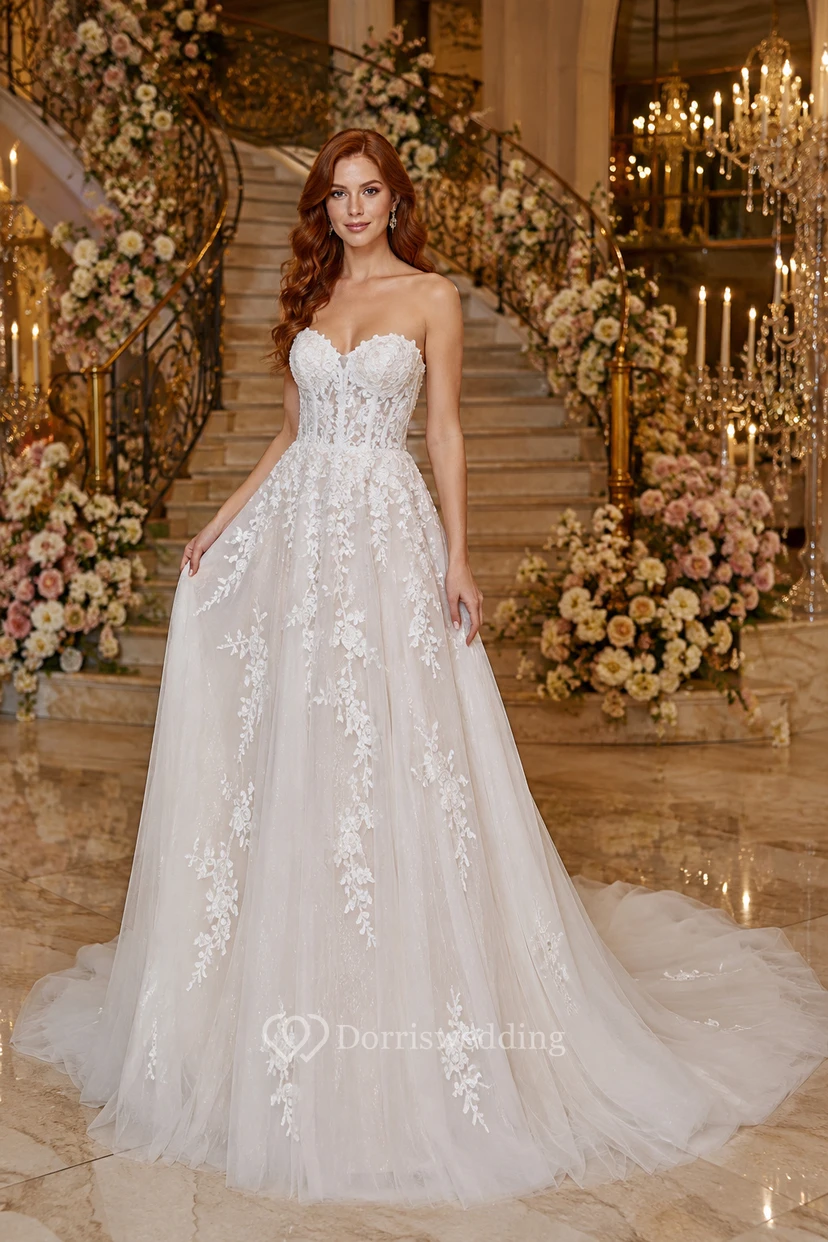 Trägerloses A-Linien-Hochzeitskleid aus Spitze