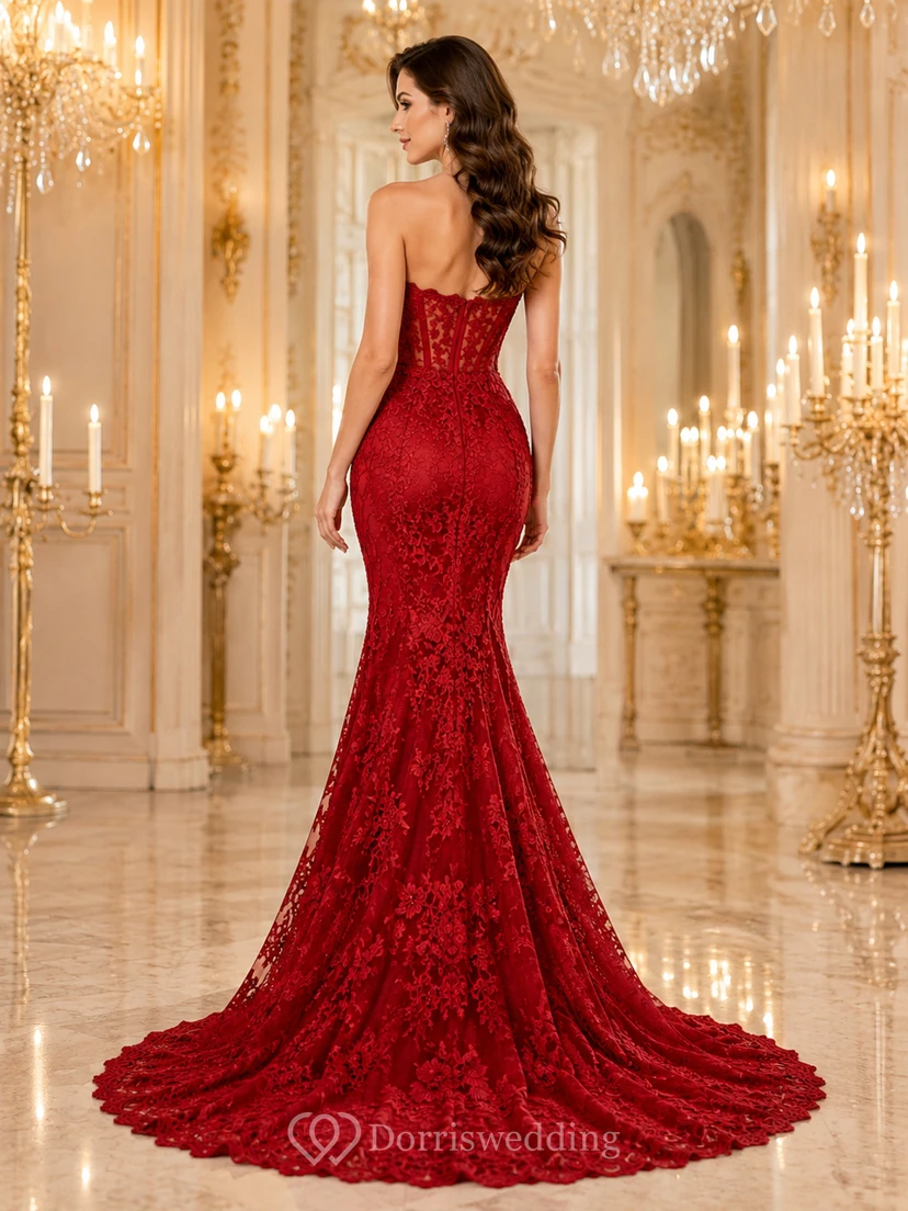 Robe de mariée sirène rouge bustier en dentelle avec traîne chapelle view 2