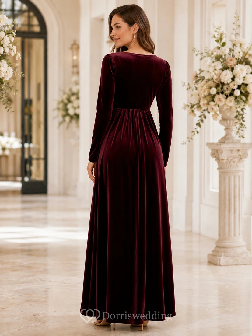 Vestido de maternidad de terciopelo burdeos con cuello en V y manga larga estilo imperio para invitadas view 2