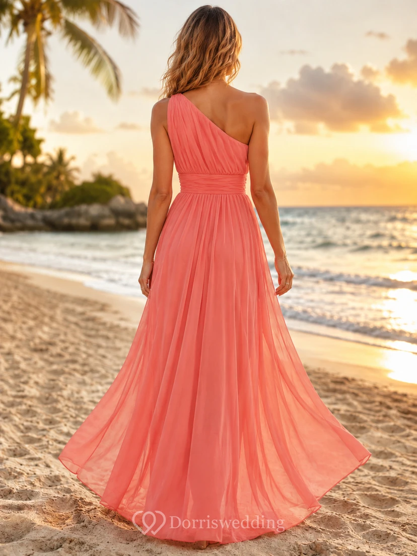 Korallenfarbenes Strandhochzeits-Gastkleid, A-Linie, Chiffon, One-Shoulder, ärmellos, bodenlang, Seitenschlitz view 2