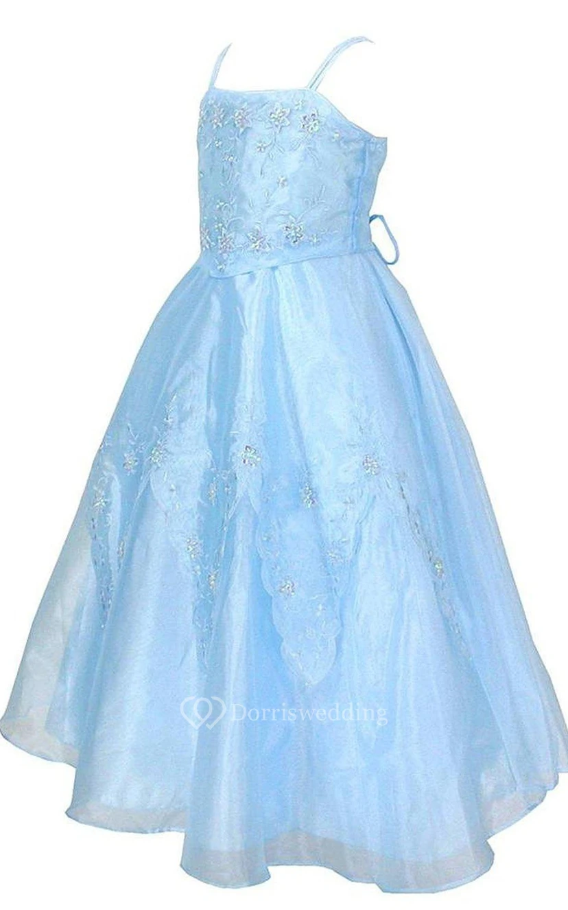 Sleeveless A-line Appliqued Dress With Spaghetti Straps view 2