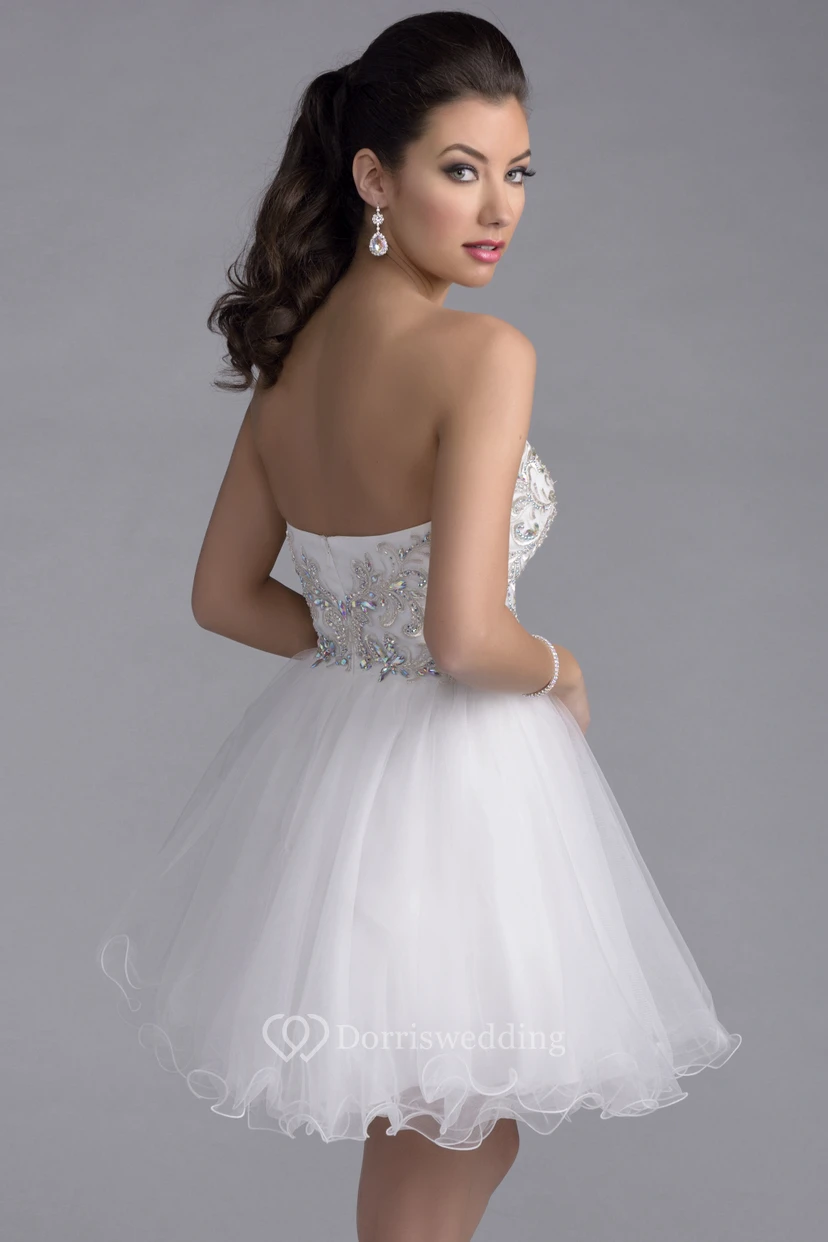 Robe de bal mini en tulle coupe trapèze avec décolleté cœur et ornements en strass view 2