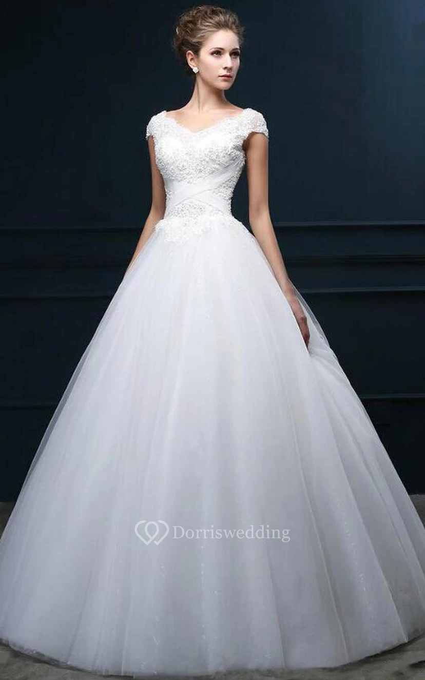 Vestido corto de corte A con escote en V, sin mangas, estilo campana, apliques, corsé en la espalda, tul, encaje y lentejuelas.