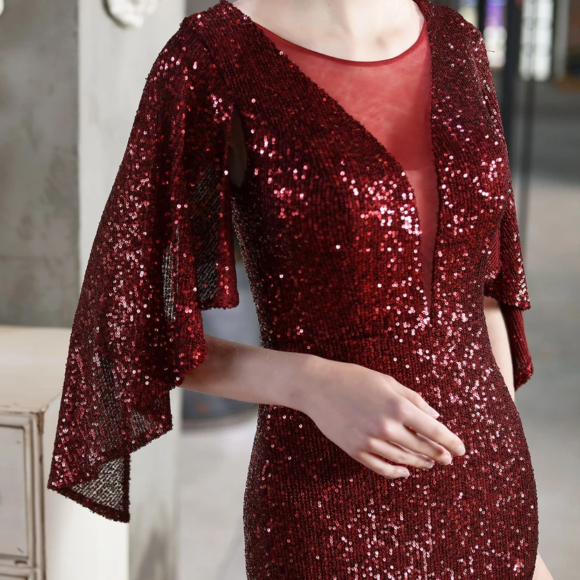 Robe de soirée élégante à paillettes, style sirène, ailes d'ange, idéale pour un banquet ou une réunion. Mannequin automobile. Robe de soirée d'été. view 54