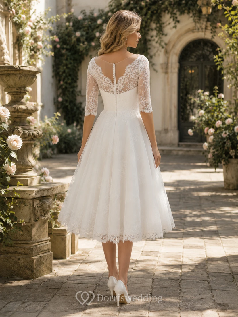 Vestido de novia de corte A con mangas de encaje y largo hasta la rodilla view 2