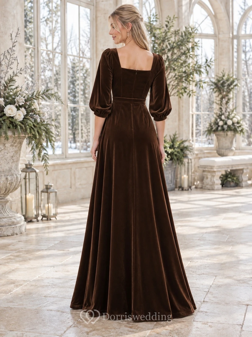 Vestido de dama de honor de terciopelo espresso con cuello cuadrado y mangas tres cuartos estilo obispo para invierno view 2