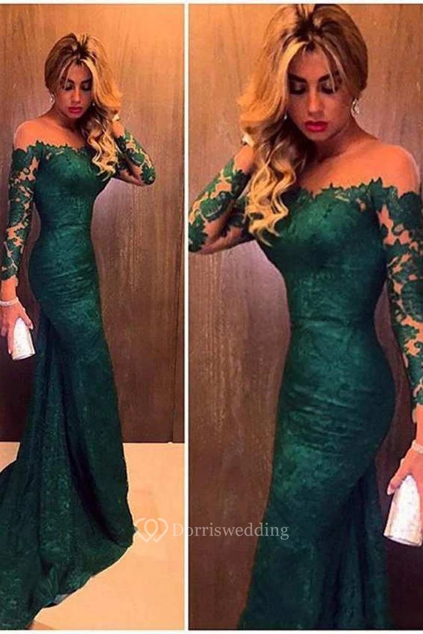 Vestido largo de sirena con mangas de encaje y hombros descubiertos