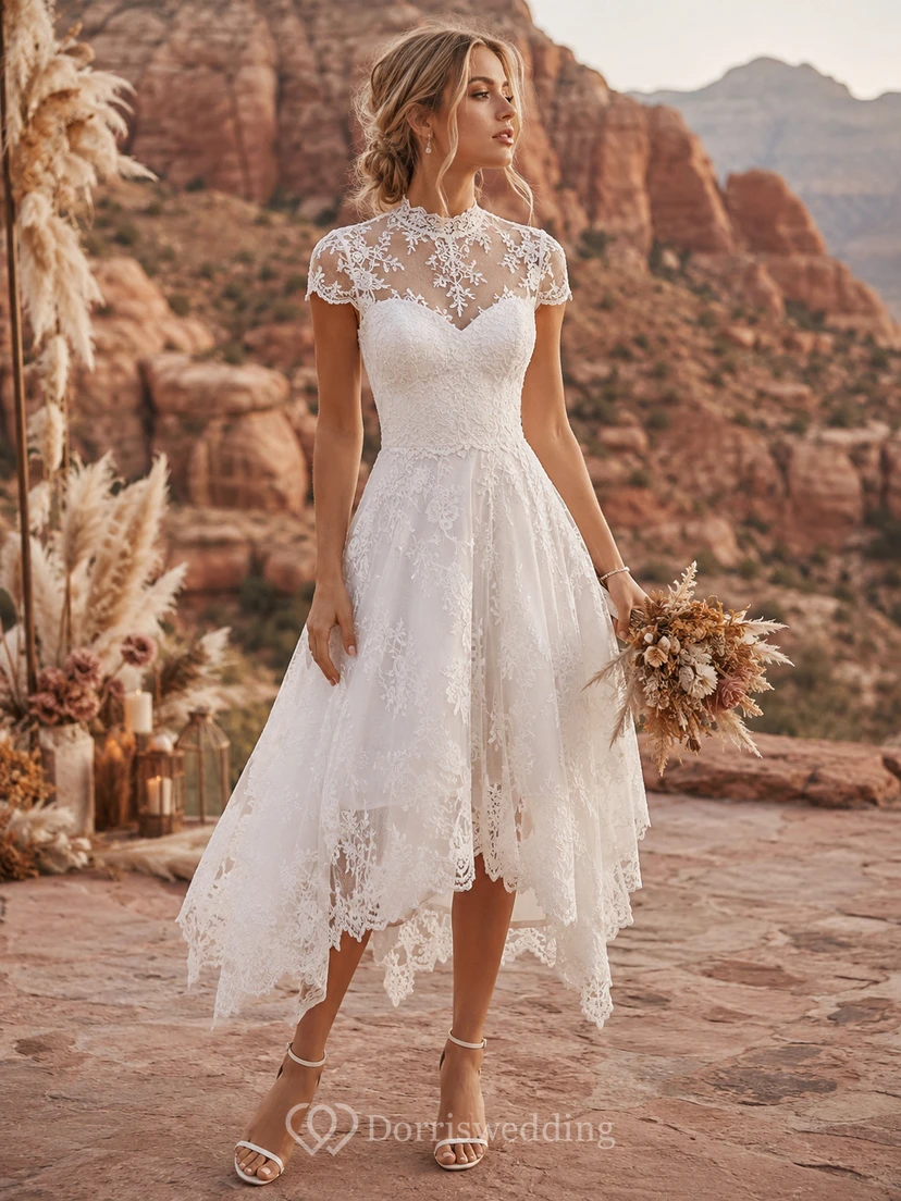 Boho-Hochzeitskleid aus Spitze mit asymmetrischem Saum, kurzen Ärmeln, Illusionsausschnitt und romantischem, wadenlangem Saum
