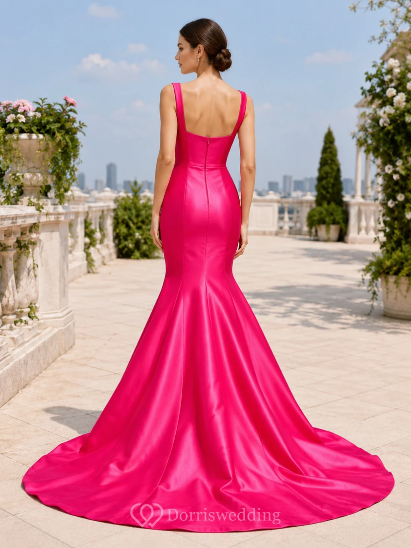 Robe de mariée sirène en satin fuchsia à bretelles carrées et traîne balayée, col carré view 2