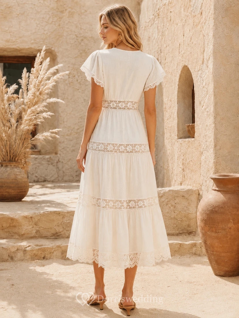Robe de mariée bohème en mousseline de soie, coupe trapèze, longueur thé, col en V, manches courtes, style prairie en dentelle view 2