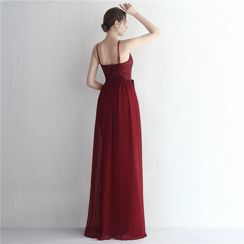 Paillettenbesetzter Chiffonrock mit Blumenmuster, handgefertigt mit Perlen und Neckholder-Ausschnitt, elegant und kühl, perfekt für festliche Anlässe. view 49
