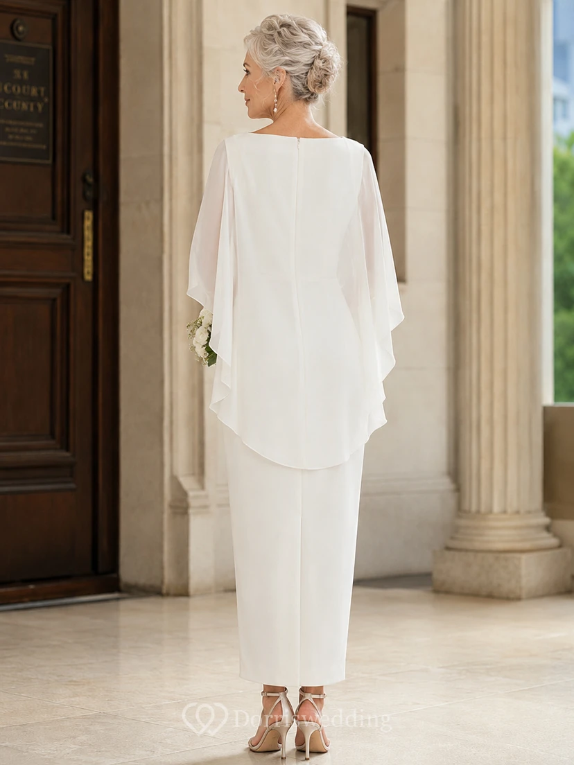 Robe de mariée fourreau moderne de style cape pour mariées plus âgées, avec jupe longueur cheville view 2