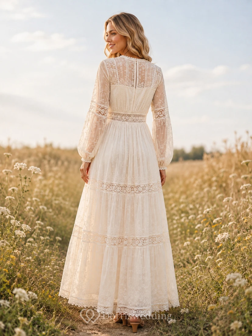 Cremefarbenes, tief ausgeschnittenes Chiffonkleid im Boho-Stil mit Poetenärmeln und Spitzenbesatz im Poetry-Stil view 2