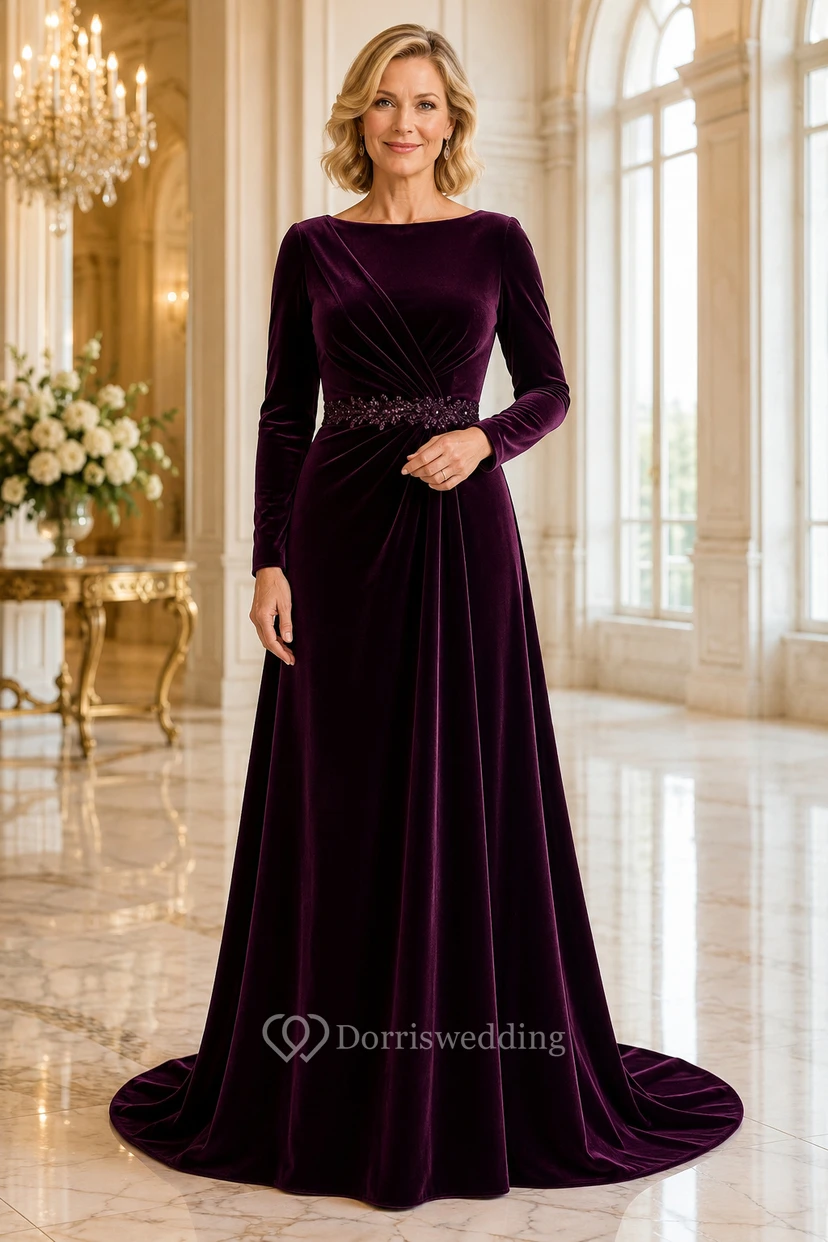 Pflaumenfarbenes Samtkleid mit langen Ärmeln, A-Linien-Form und Perlenbesatz an der Taille