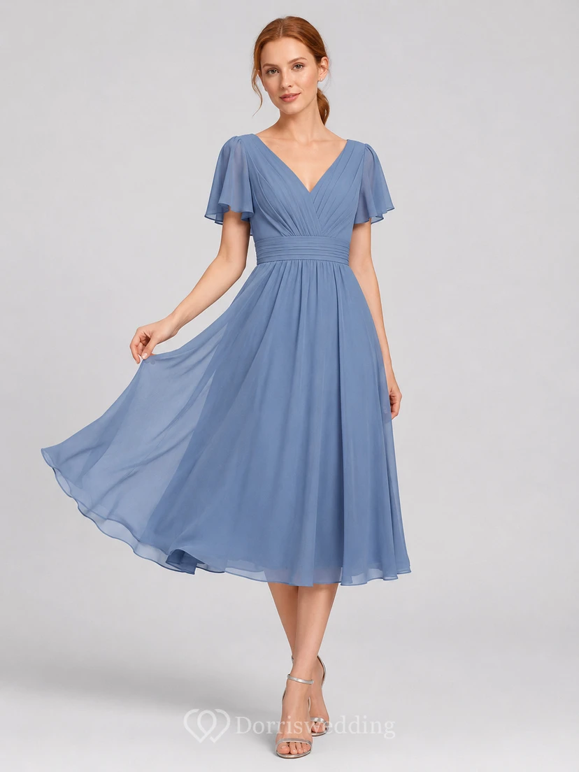 Vestido de cóctel de gasa azul acero con escote en V y cremallera en la espalda