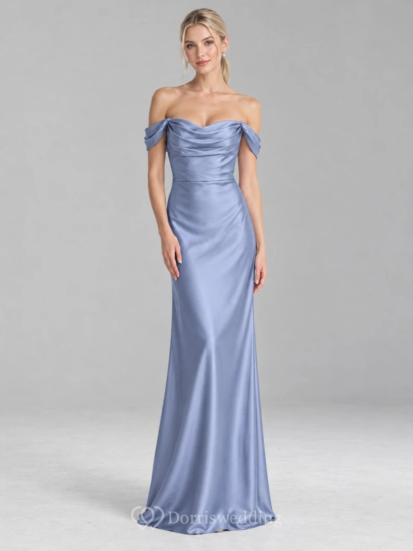Vestido de dama de honor largo hasta el suelo, de satén color bígaro con hombros descubiertos y corpiño fruncido.