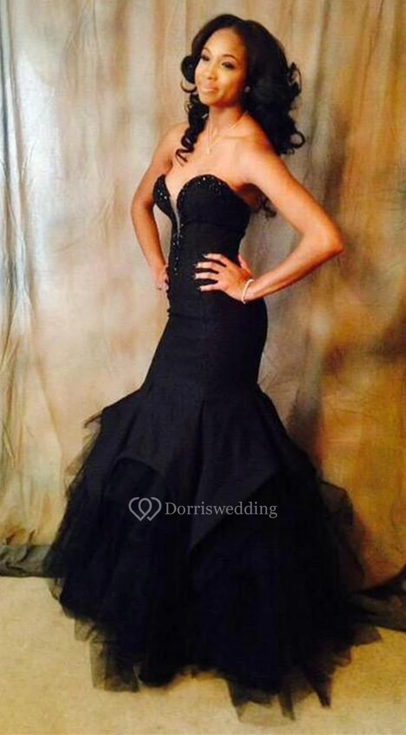 Sexy Meerjungfrauen-Abendkleid aus Rüschen und Tüll mit Schleppe
