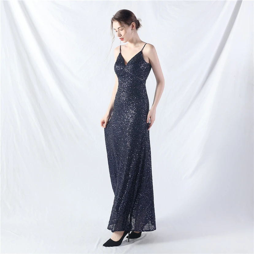 Robe longue trapèze évasée à paillettes, modèle phare du quotidien view 3
