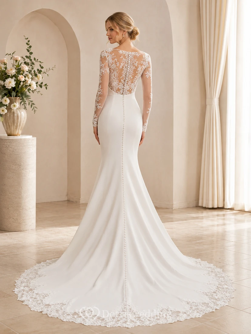 Robe de mariée sirène à manches longues en dentelle, col en V et dos illusion, style chapelle view 2