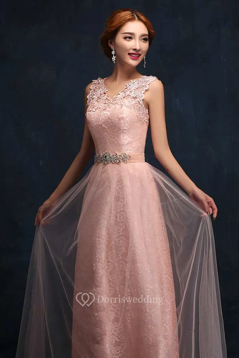 Robe longue en tulle trapèze à bretelles en dentelle et ceinture perlée view 3