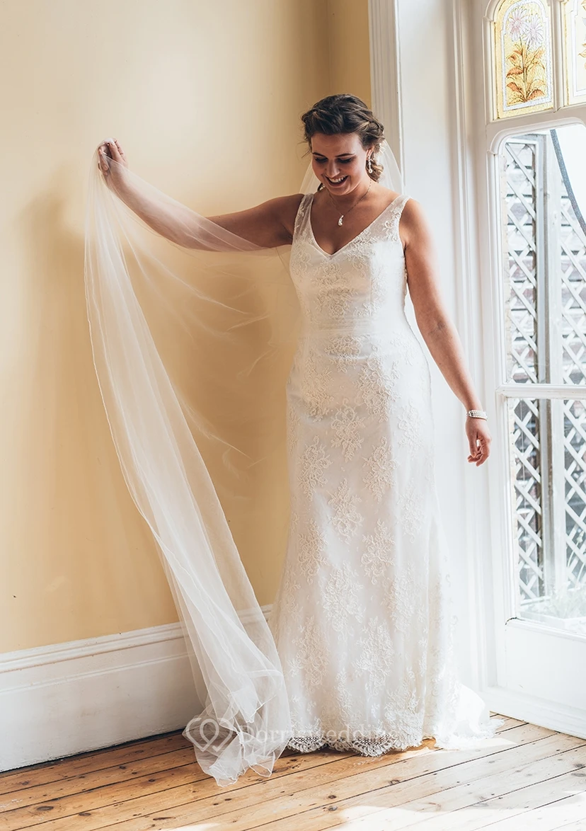 Mermaid Floor-Length V-Neck Sleeveless Lace  Dress view 2