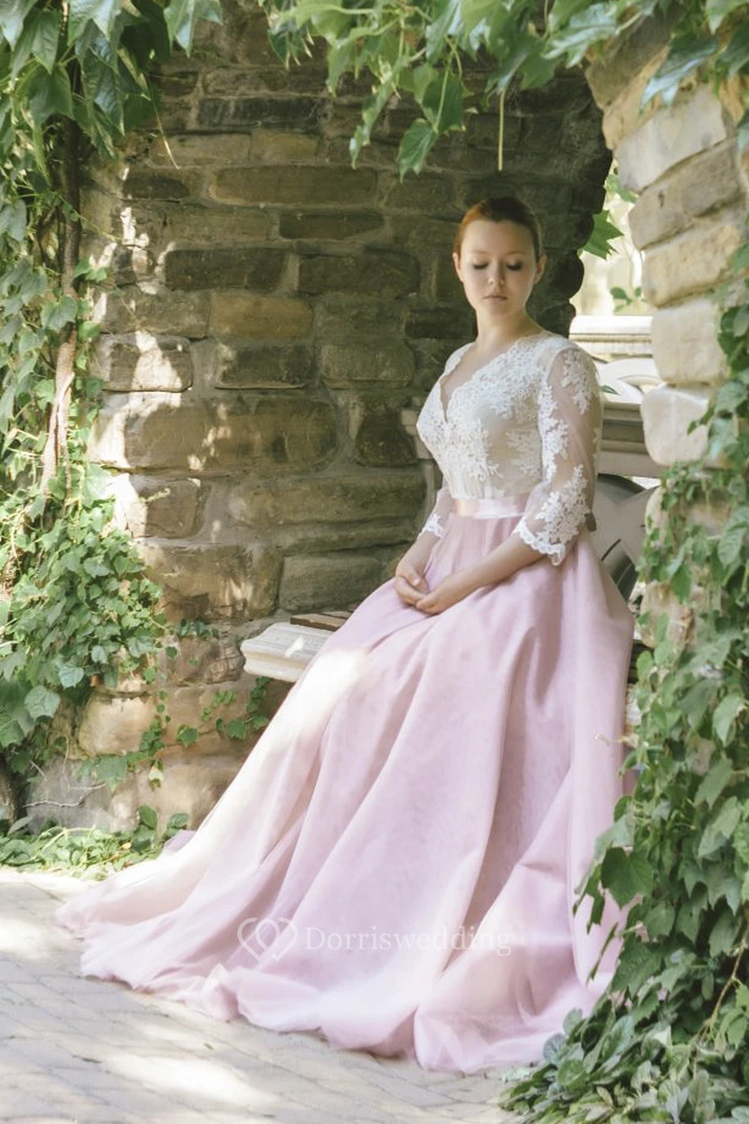 3/4-Ärmel, bezauberndes Brautkleid aus Spitze mit V-Ausschnitt und Schleife