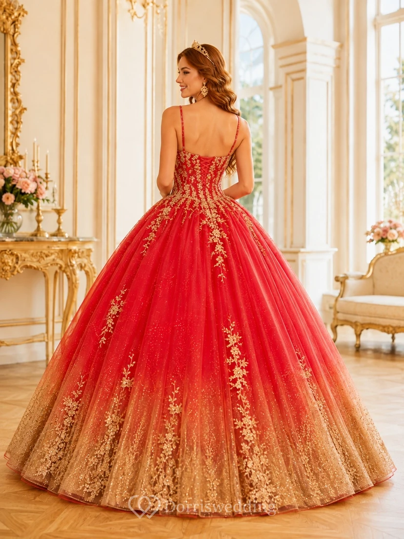 Vestido de quinceañera de princesa, rojo, sin tirantes, bordado dorado, estilo princesa. view 2