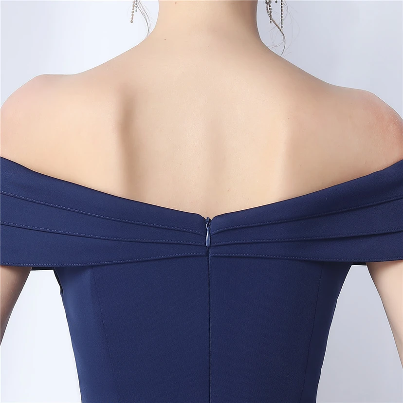 Klassisches langes Abendkleid aus Satin mit One-Shoulder-Ausschnitt view 7
