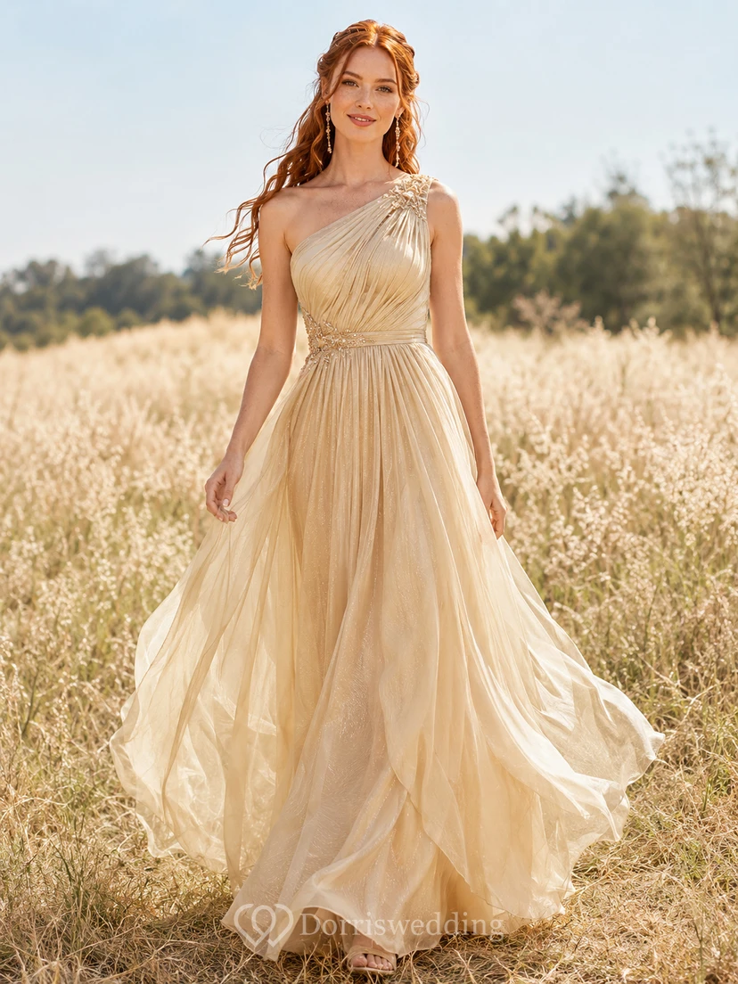 Champagnerfarbenes, einseitig schulterfreies, perlenbesetztes Chiffon-Brautjungfernkleid in A-Linie mit Falten, elegantem Schnitt für den Garten