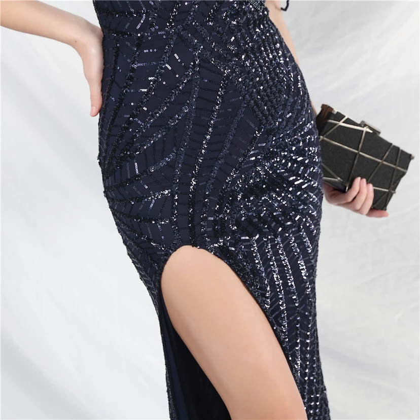 Robe de soirée ultra-résistante à rayures perlées et sequins view 79