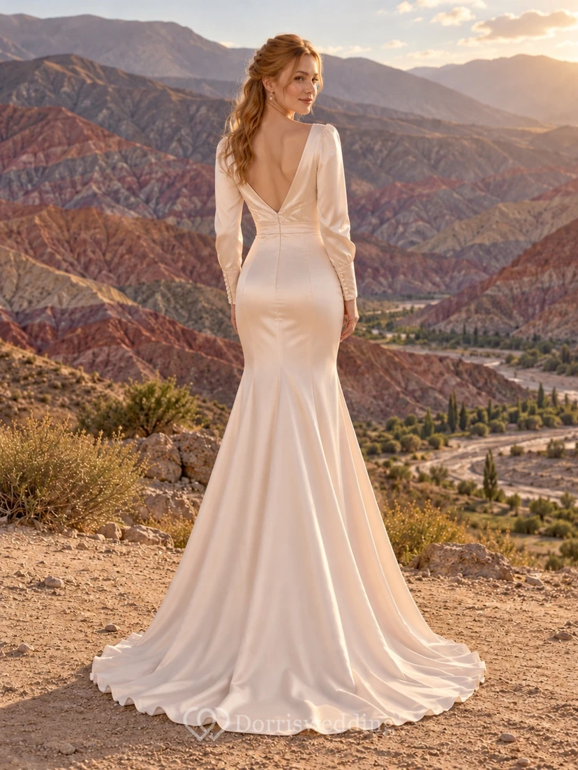 Vestido de novia de satén color rosa empolvado con escote en V y mangas largas, estilo sirena, con corpiño fruncido cruzado. view 2