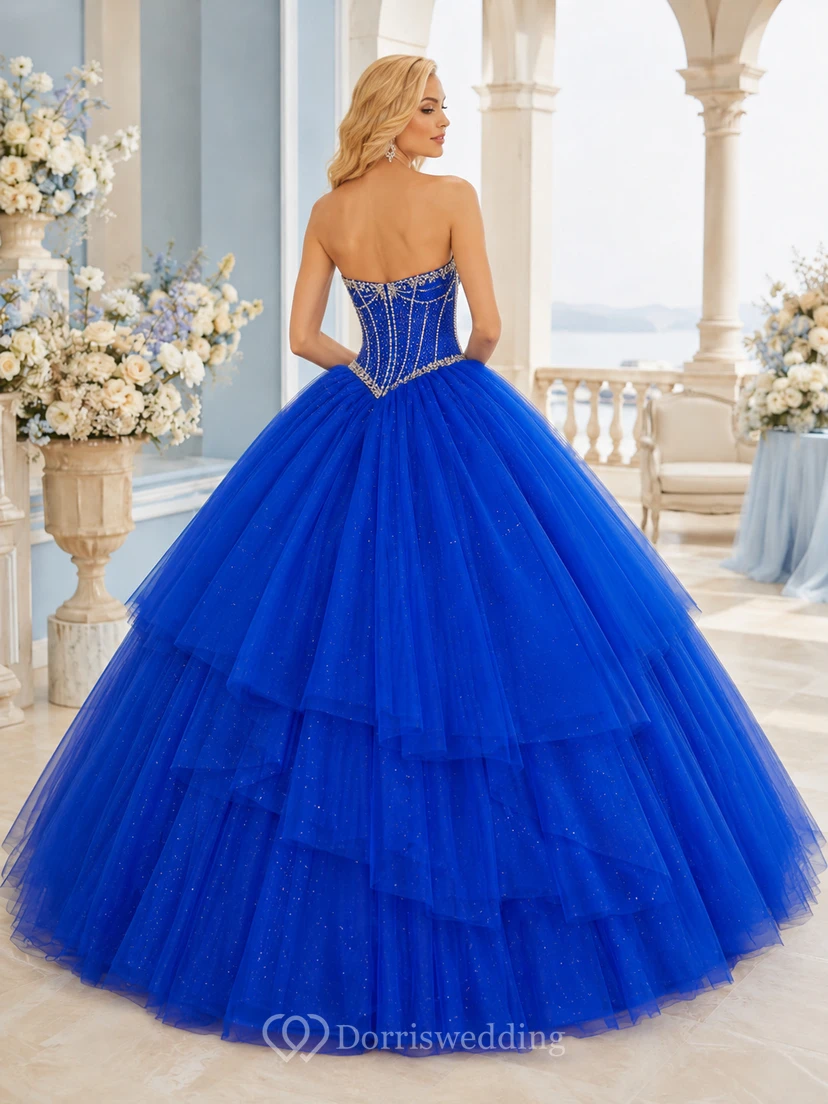 Vestido de gala formal de princesa de lujo azul real sin tirantes con escote corazón y volantes brillantes para quinceañera view 2