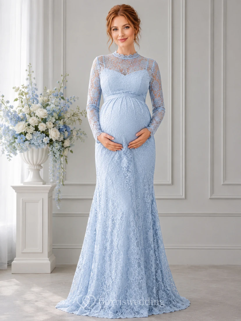 Robe sirène bleu ciel pour baby shower garçon, col montant et manches longues en dentelle.