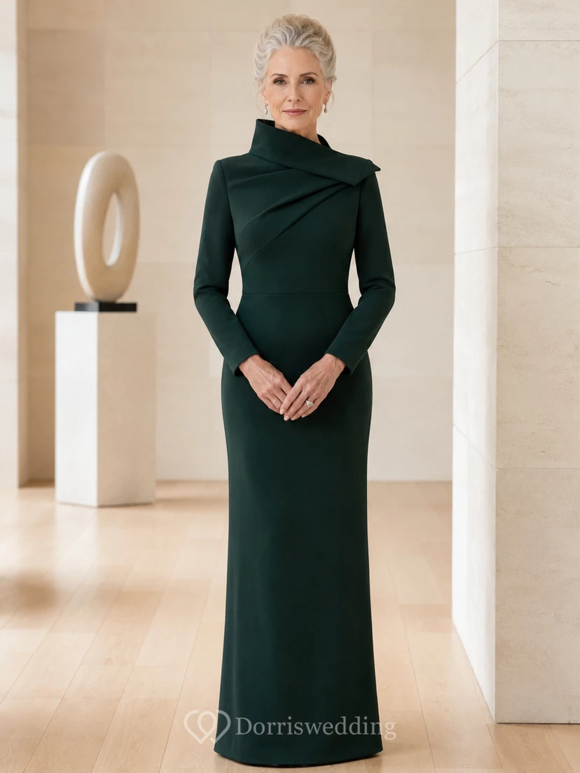 Dunkelgrünes, elegantes und außergewöhnliches Mutterkleid mit skulpturalem Stehkragen, langen Ärmeln und bodenlangem Meerjungfrauen-Schnitt – ein modernes, formelles Abendkleid