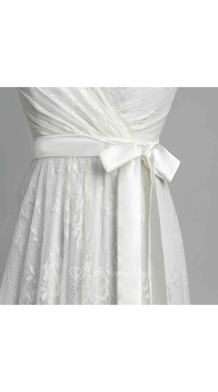 Robe de mariée en dentelle, coupe trapèze, décolleté en V festonné, manches courtes illusion, longueur au sol view 12